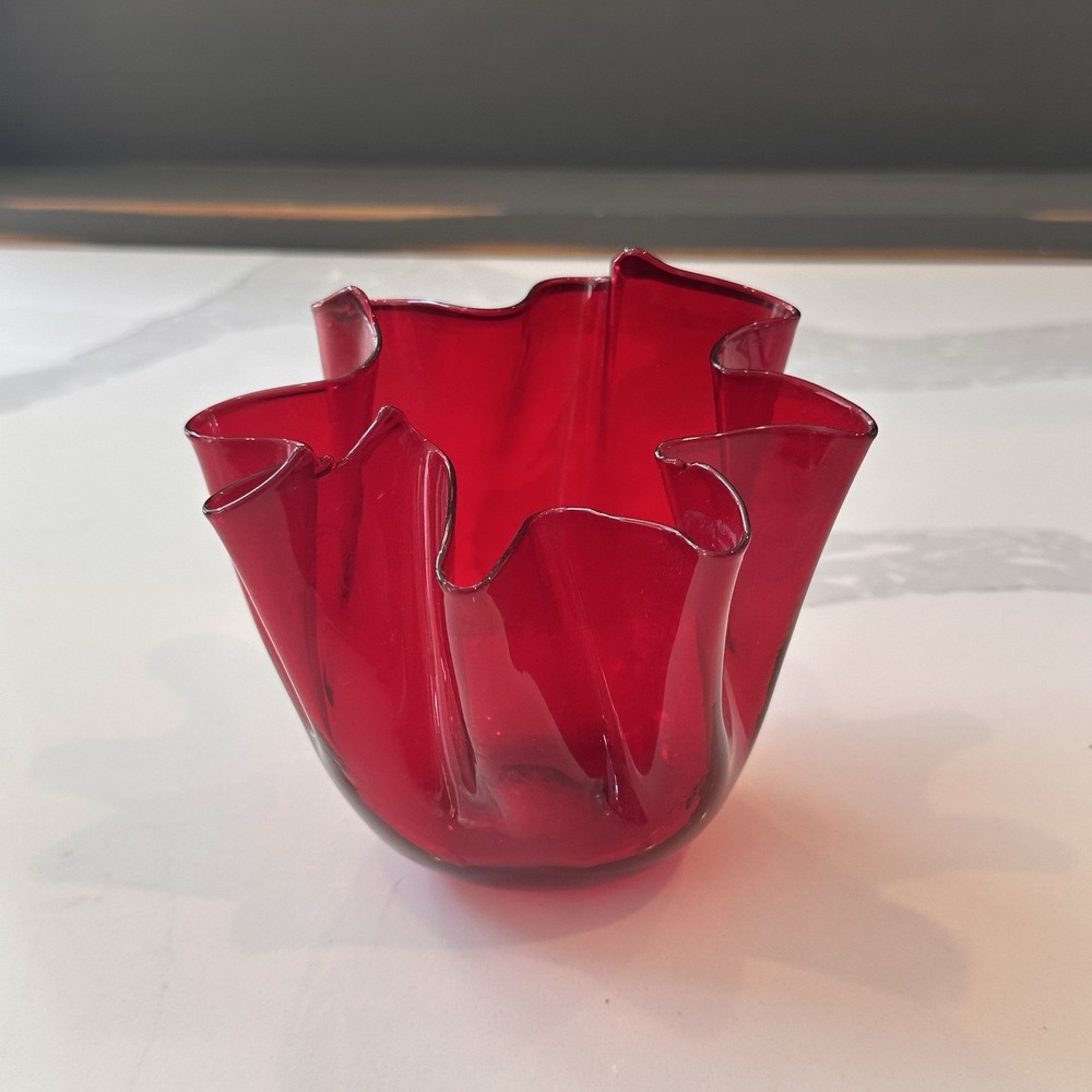 Vintage Red Hand Blown Art Glass Handkerchief Vase Murano Style Ruffled Rim 4.5"